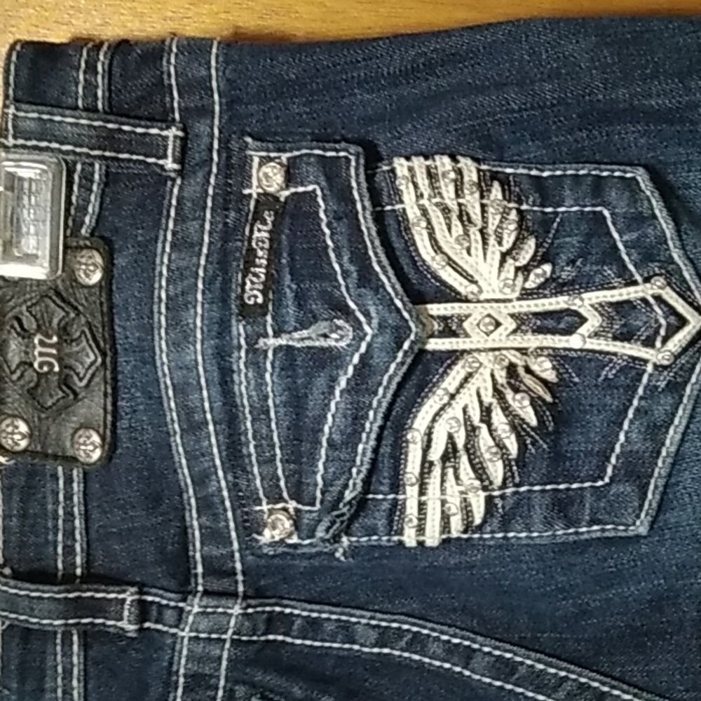 Jeans - Picture 3 of 4